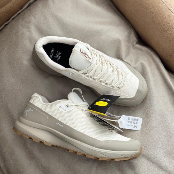 아크테릭스 Aerios GTX 등산화