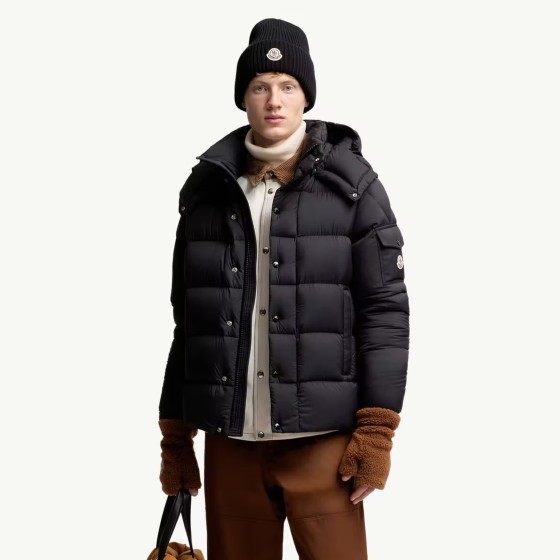 몽클레어 마야 MAYA 70 무광 남여공용 패딩