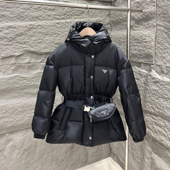 PRADA 프라다 Re-Nylon 웨이스트백 여성 패딩